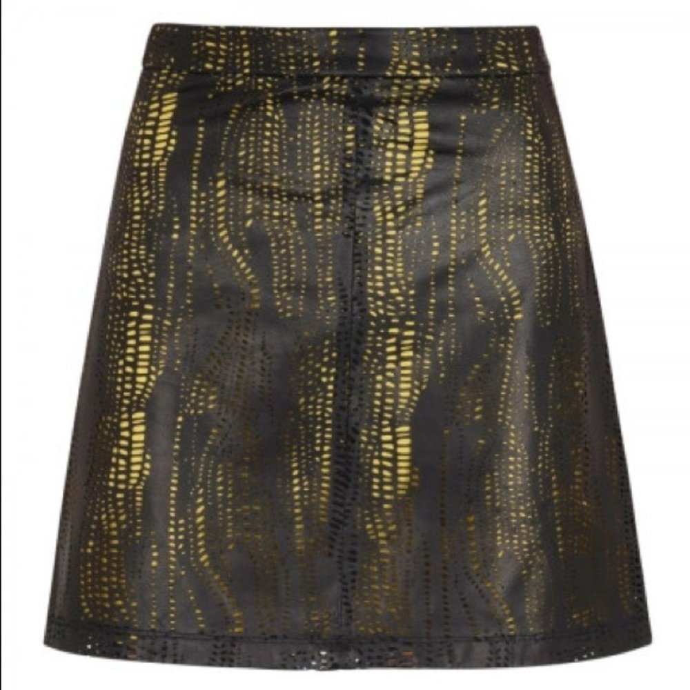 **SOLD** Alice + Olivia Riley Laser-Cut Lamb Leather Skirt, 0, XS, Retail $785